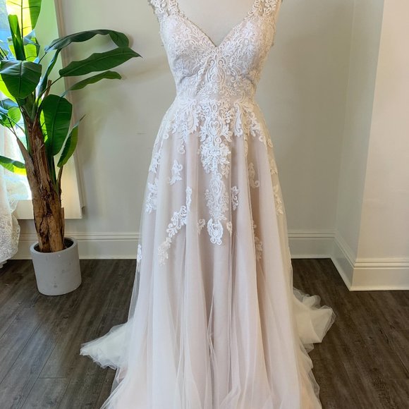 Gown Stella York 6391 Price Stella York 6391 Size 22 – Luxe Redux